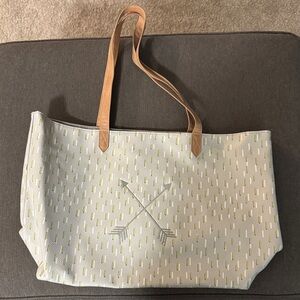 Thirty-One Tote with embroidery